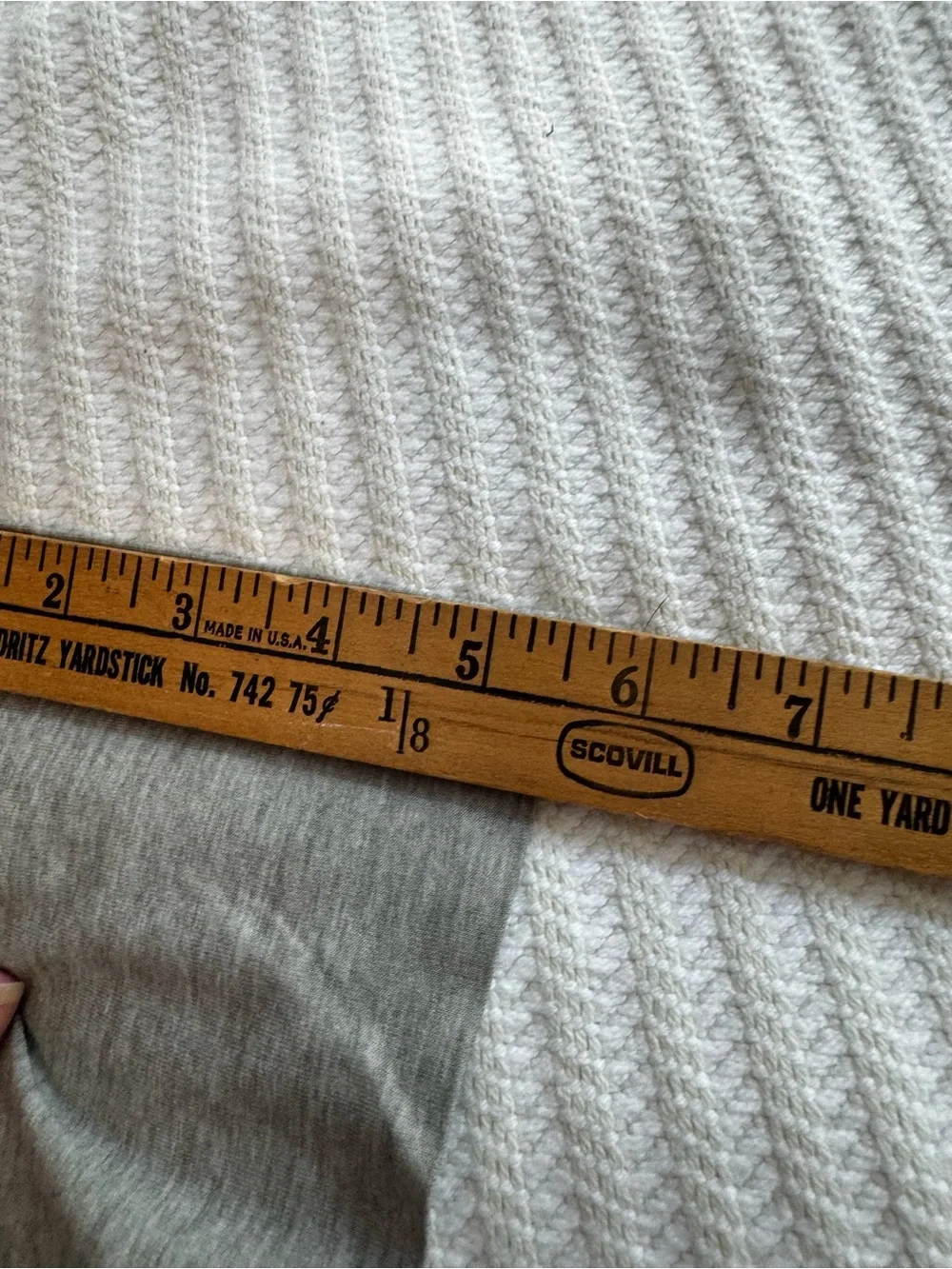 Uniqlo smoke 28 measurements